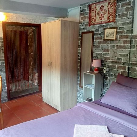 Holiday Home Rijeka Crnojevića Kültér fotó